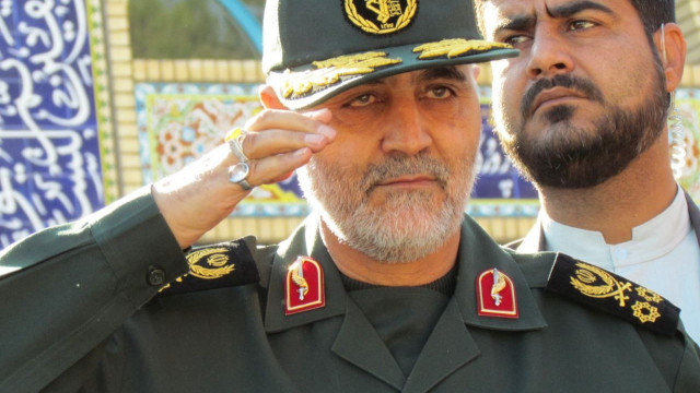 ” تقديراً للشجاعة والثبات ”