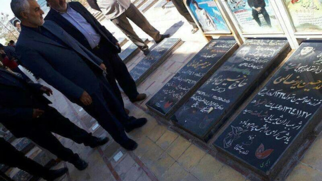 ” هنا موضعي “