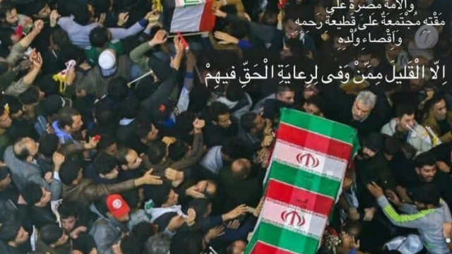 و الأمة مصرة على مقته مجتمعة على قطيعة رحمه وأقصاء ولده الا القليل ممن وفي لرعاية الحق فيهم