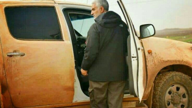  ” تواضع الشهيد سليماني في ساحات الحرب “